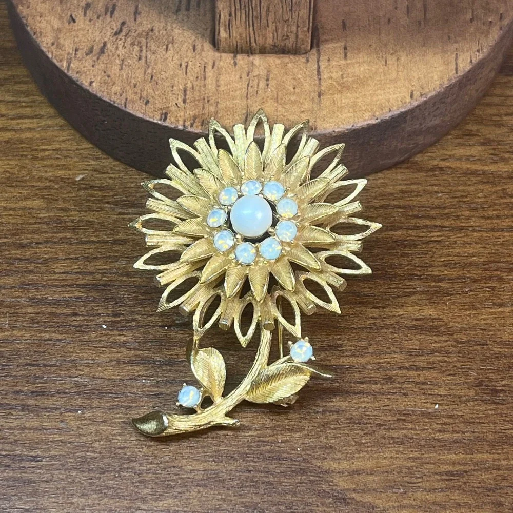 Vtg Swarovski Opal Rhinestone Sunflower Brooch Gold Tone Signed REG 267